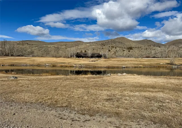 Photo 2 of Single family home for sale at 100 Snowberry Path, Melrose, MT 59743 | MLS# 30047702 | Listing updated on 2026-07-01