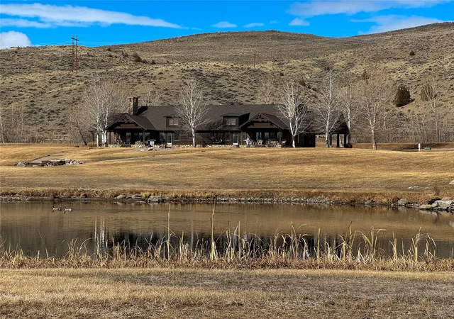 Photo 5 of House for sale at 100 Snowberry Path, Melrose, MT 59743 | MLS# 30047993 | Listing updated on 2026-07-01
