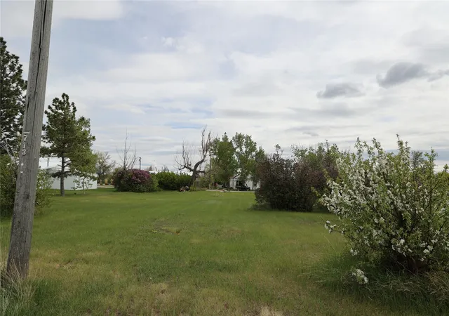 Photo 5 of Land for sale at 701 Illinois Ave, Valier, MT 59486 | MLS# 30050976 | Listing updated on 2026-07-25