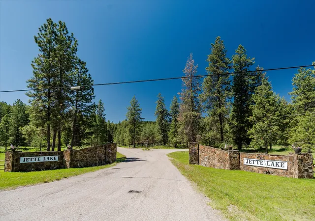 Homes for sale in Polson, MT | 42843 Jette Lake Trl, Polson, MT 59860 | MLS# 30050718