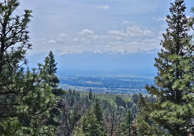 3rd image of 19063 Copper Ridge Trl, Florence, MT 59833 | MLS# 30050979