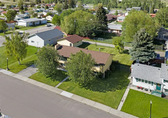 4th image of 2105 Lincoln St, Anaconda, MT 59711 | MLS# 30051342