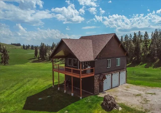 Homes for sale in Eureka, MT | 273 Game Trl, Eureka, MT 59917 | MLS# 30050870