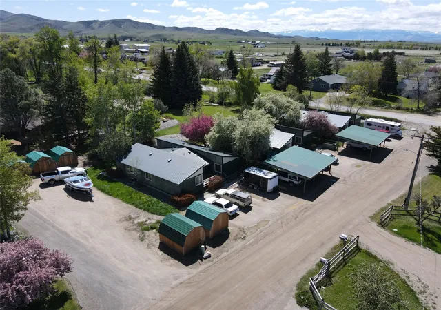 Homes for sale in Sheridan, MT | 2 Kearney Ln, Sheridan, MT 59749 | MLS# 30053556
