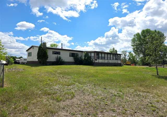 Homes for sale in Choteau, MT | 407 5th Ave Sw, Choteau, MT 59422 | MLS# 30054682