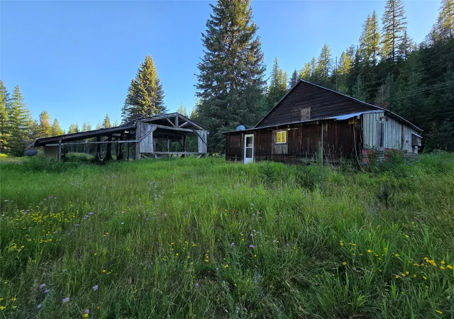 Homes for sale in Yaak, MT | 12941 Yaak River Rd, Yaak, MT 59935 | MLS# 30055727