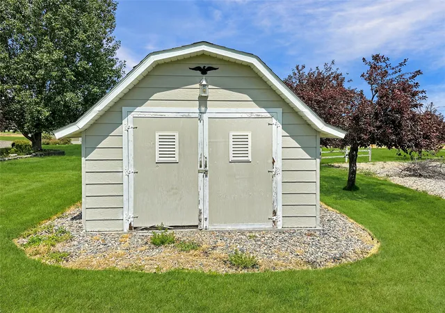 Homes for sale in Ennis, MT | 3 Hollowtop Mountain Ct, Ennis, MT 59729 | MLS# 30055874