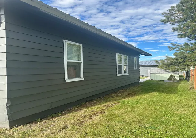 4th image of 317 1St Ave Se, Ronan, MT 59864 | MLS# 30056098