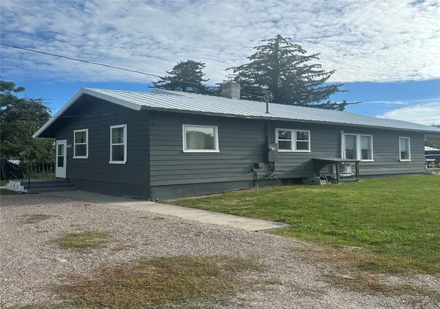 5th image of 317 1St Ave Se, Ronan, MT 59864 | MLS# 30056098