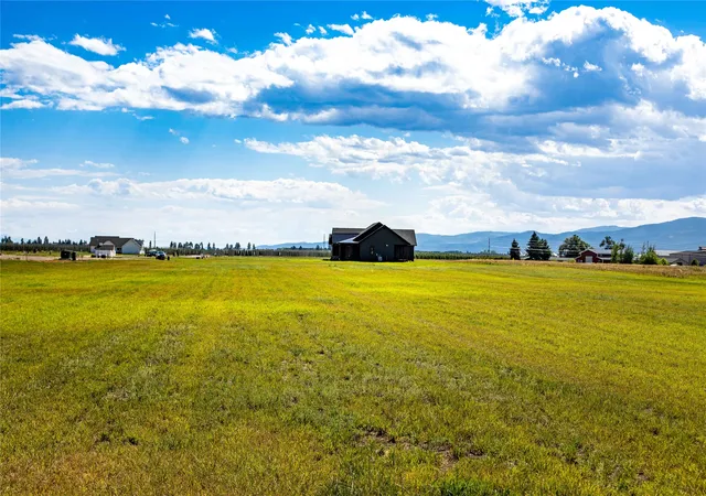 12th image of 275 Holbrook Dr, Kalispell, MT 59901 | MLS# 30055749