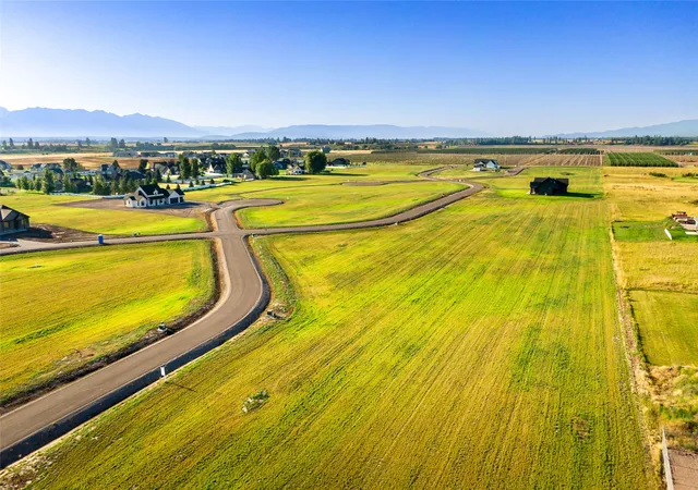 3rd image of 275 Holbrook Dr, Kalispell, MT 59901 | MLS# 30055749