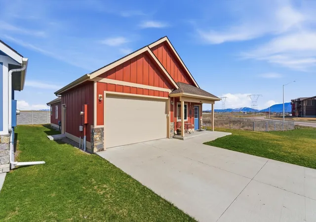 3rd image of 405 Hollyhock Ln, Kalispell, MT 59901 | MLS# 30056875