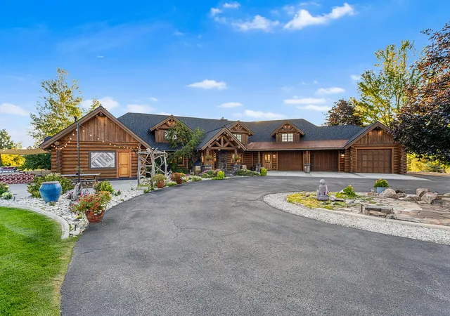 4th image of 524 Arrow Hill Dr, Hamilton, MT 59840 | MLS# 30057172