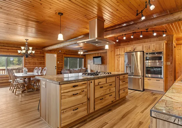 4th image of 649 Grantsdale Rd, Hamilton, MT 59840 | MLS# 30057371