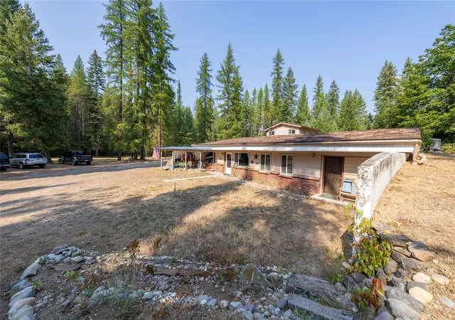 Photo 2 of Single family home for sale at 263 Blubaugh Ln, Troy, MT 59935 | MLS# 30057529 | Listing updated on 2026-09-01