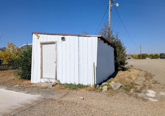 Homes for sale in Shelby, MT | 301 1st St Se, Shelby, MT 59474 | MLS# 30058025