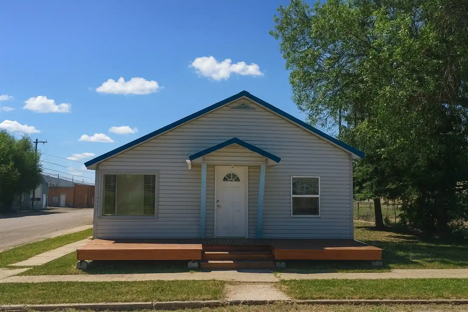 Photo 1 of Single family home for sale at 161 E Broad St, Drummond, MT 59832 | MLS# 30057937 | Listing updated on 2026-10-12