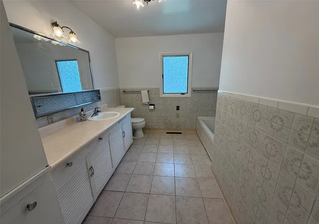 2nd image of 233 4th Ave Sw, Cut Bank, MT 59427 | MLS# 30058135