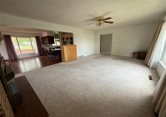 3rd image of 233 4Th Ave Sw, Cut Bank, MT 59427 | MLS# 30058135