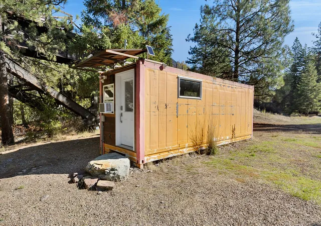 Homes for sale in Alberton, MT | 4016 Old Hwy 10 W, Alberton, MT 59820 | MLS# 30059799