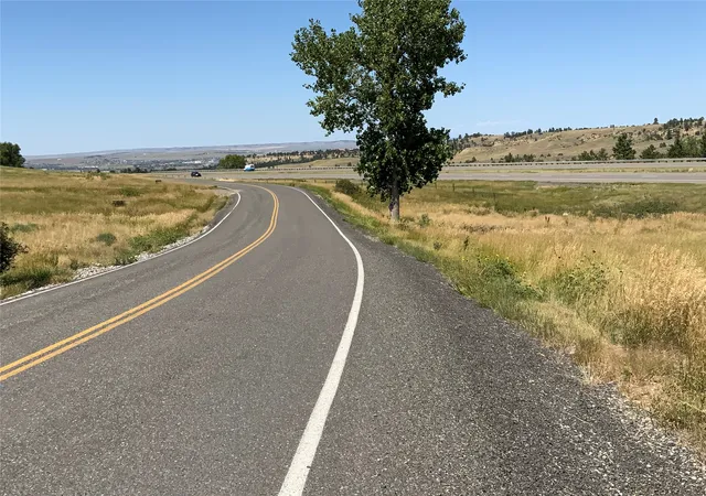 5th image of 5326 Old Hardin Rd, Billings, MT 59101 | MLS# 30059999