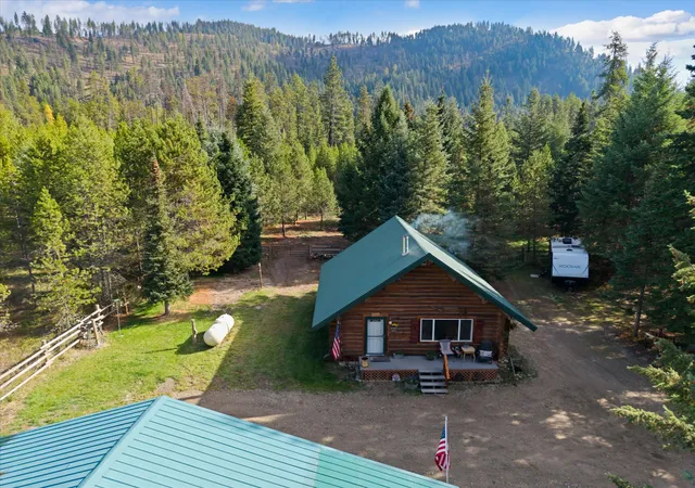 Homes for sale in De Borgia, MT | 236 Thompson Deborgia Rd, De Borgia, MT 59830 | MLS# 30060051