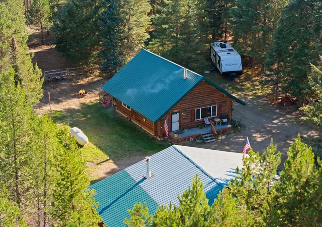 Homes for sale in De Borgia, MT | 236 Thompson Deborgia Rd, De Borgia, MT 59830 | MLS# 30060051