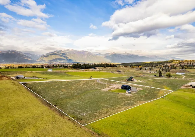 2nd image of 1013 Majestic Pine Pl, Stevensville, MT 59870 | MLS# 30060100