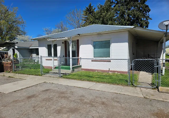 1st image of 418 Buchanan St Sw, Ronan, MT 59864 | MLS# 30060227