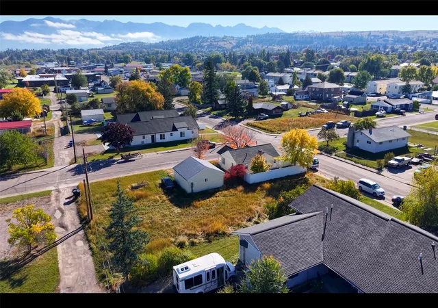 Homes for sale in Polson, MT | 806 4th St W, Polson, MT 59860 | MLS# 30059757