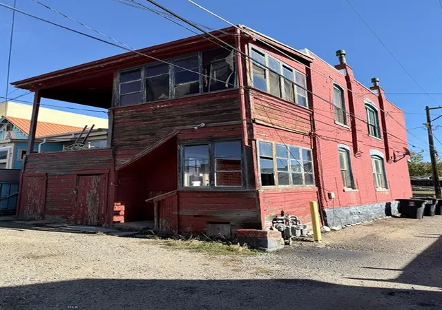 Homes for sale in Butte, MT | 207 S Crystal St, Butte, MT 59701 | MLS# 30060386