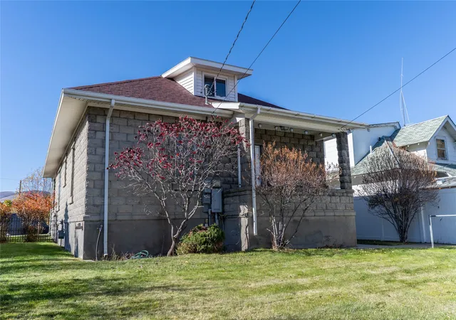 4th image of 411 Pine St, Anaconda, MT 59711 | MLS# 30060581