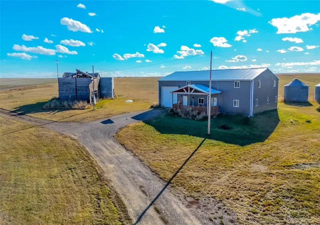 Homes for sale in Great Falls, MT | 17621 Bootlegger Trl, Great Falls, MT 59404 | MLS# 30060720