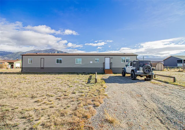2nd image of 140 Shoestring Annie Rd, Butte, MT 59701 | MLS# 30060920