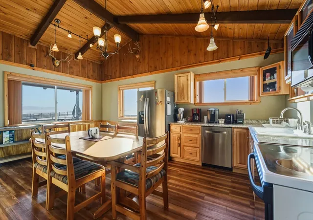 4th image of 2170 W Valley Dr, Kalispell, MT 59901 | MLS# 30060794