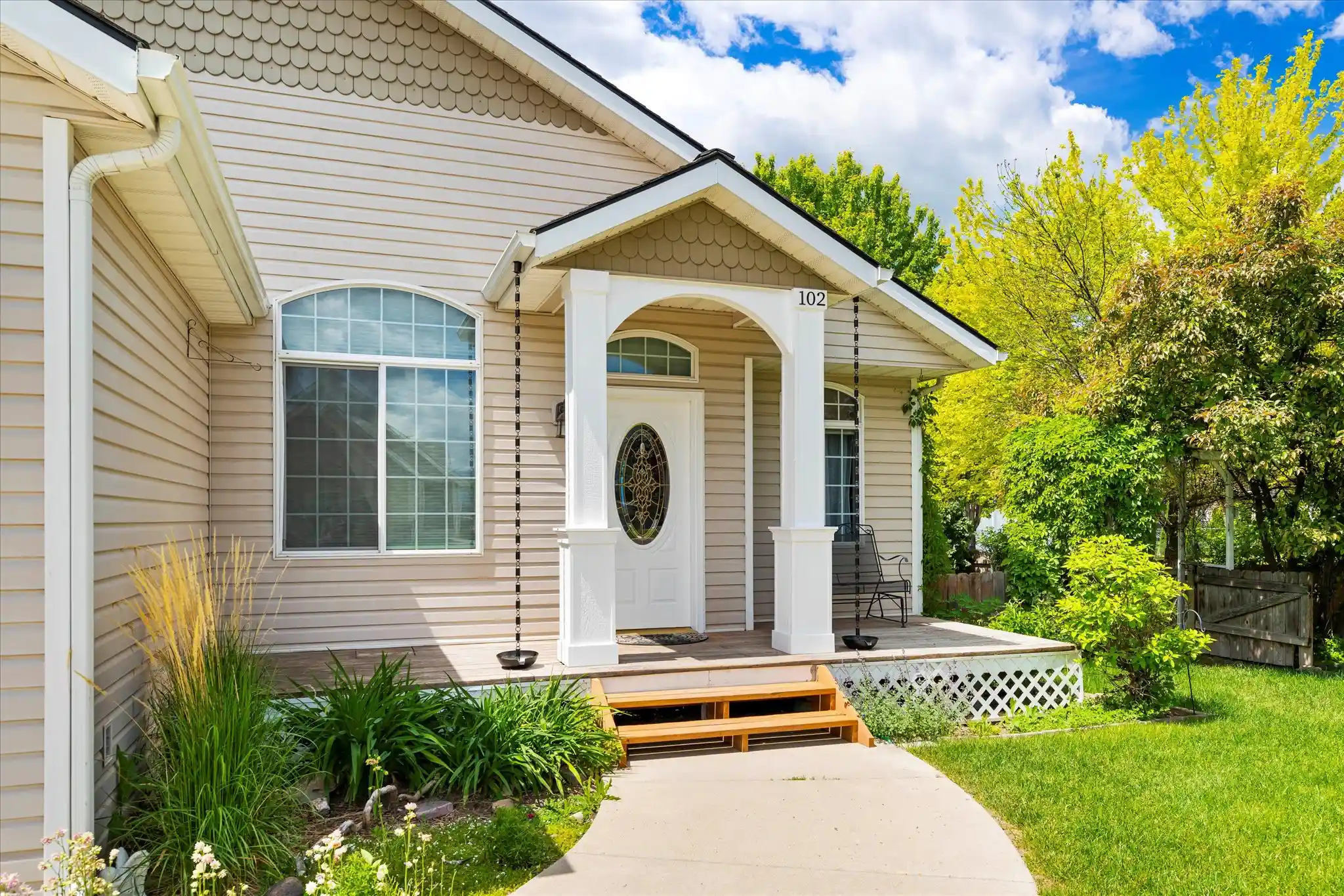 Photo 1 of Single family home for sale at 102 Buffalo Sq Ct, Kalispell, MT 59901 | MLS# 30060853 | Listing updated on 2026-10-30