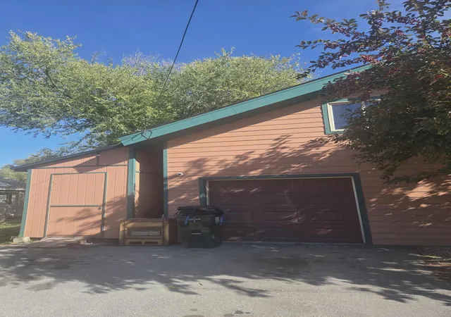 3rd image of 216 Flower St, Hamilton, MT 59840 | MLS# 30061300