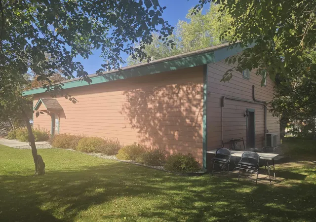 4th image of 216 Flower St, Hamilton, MT 59840 | MLS# 30061300