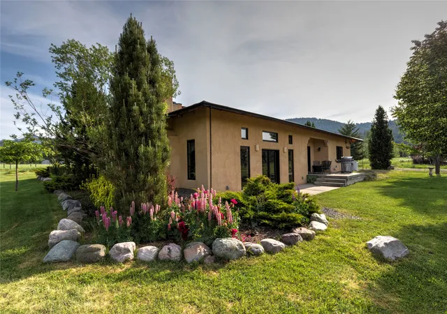 3rd image of 4175 Rattlesnake Dr, Missoula, MT 59802 | MLS# 30061285
