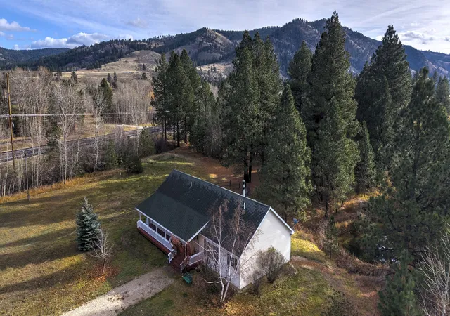 1st image of 2377 Us Hwy 93 S, Hamilton, MT 59840 | MLS# 30061055