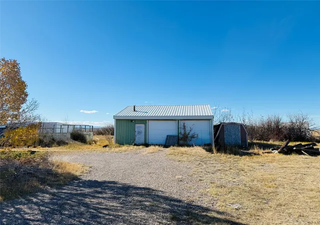 Homes for sale in Great Falls, MT | 30 Golden Valley Loop, Great Falls, MT 59404 | MLS# 30061408