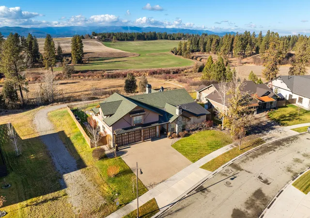 Photo 1 of Single family home for sale at 155 W Swift Crk Way, Kalispell, MT 59901 | MLS# 30061203 | Listing updated on 2026-10-11