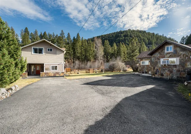 Homes for sale in Philipsburg, MT | 11 Maxville Rd, Philipsburg, MT 59858 | MLS# 30061447