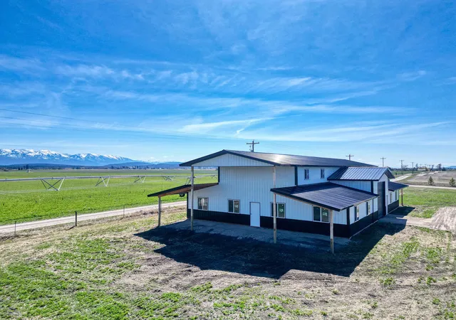 3rd image of 2397 Lower Valley Rd, Kalispell, MT 59901 | MLS# 30061627