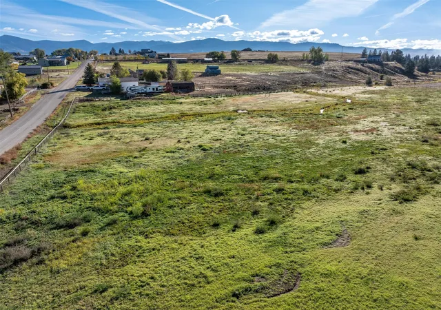 3rd image of 563 Bass Ln, Corvallis, MT 59828 | MLS# 30061811