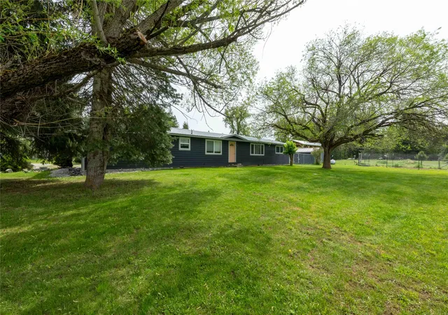 Photo 3 of Single family home for sale at 26 Willow Ln, Trout Creek, MT 59874 | MLS# 30061803 | Listing updated on 2026-07-27