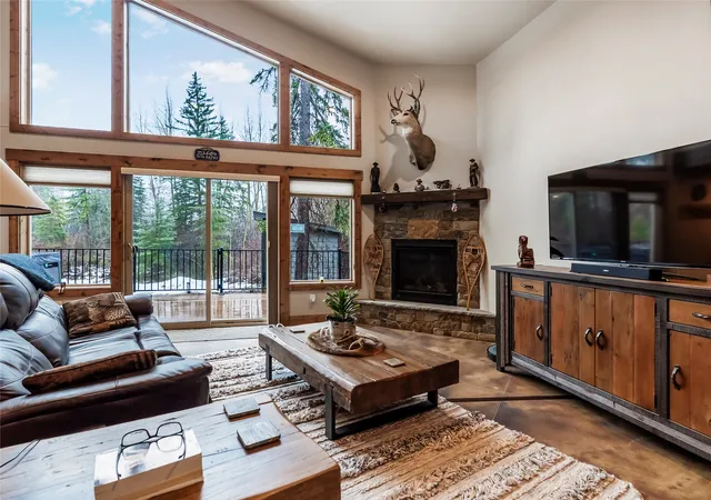 2nd image of 536 E Evergreen Dr, Kalispell, MT 59901 | MLS# 30062021