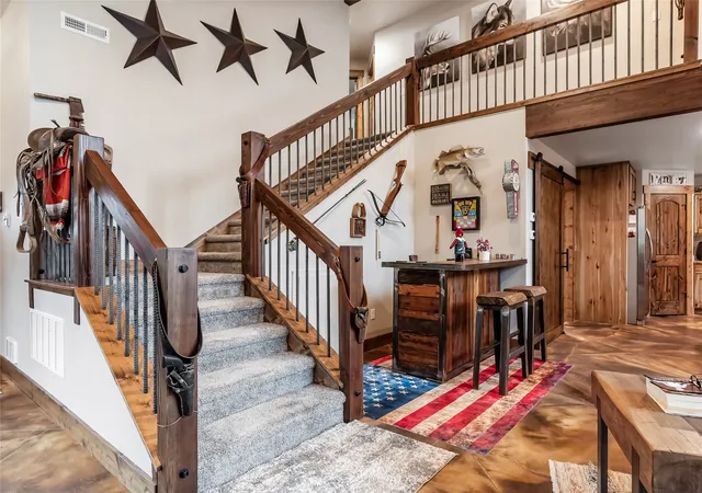 3rd image of 536 E Evergreen Dr, Kalispell, MT 59901 | MLS# 30062021