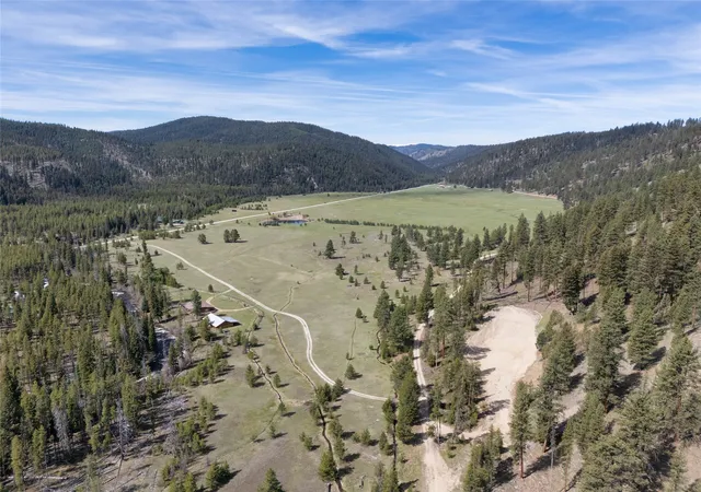 48th image of 2766 E Fork Rd, Sula, MT 59871 | MLS# 30063590