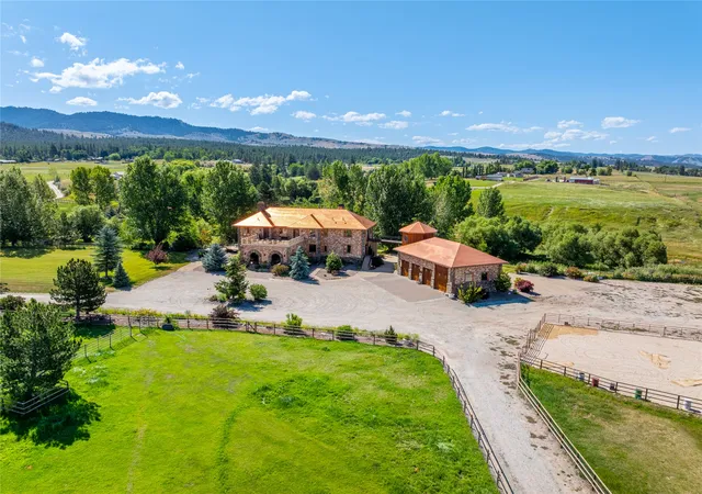 2nd image of 859 Hamilton Heights Rd, Corvallis, MT 59828 | MLS# 30063395